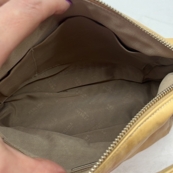 Perlina Light Tan Leather Shoulder Bag. MCB3587M - Picture 5 of 13